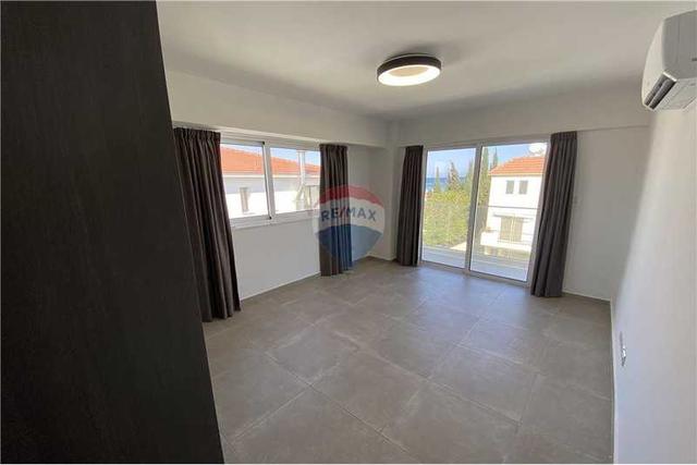3-bedroom detached house for sale: https://www.bazaraki.com/adv/5787672_3-bedroom-detached-house-for-sale (www.bazaraki.com)