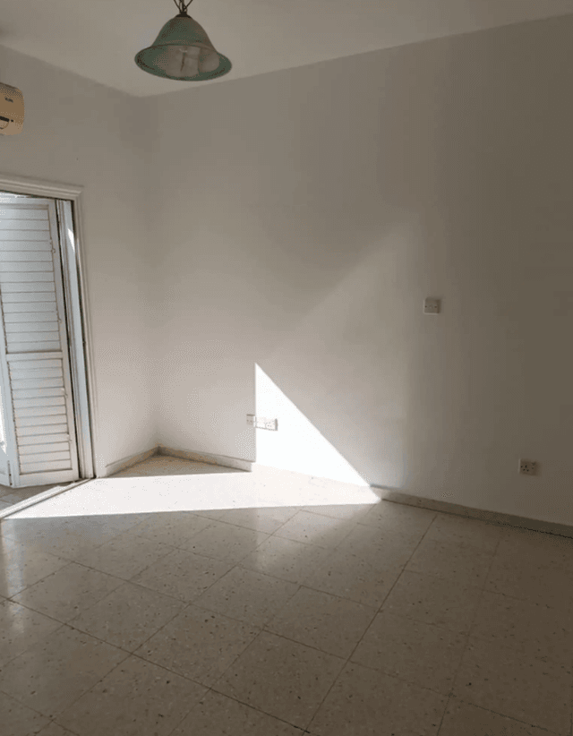 6-bedroom maisonette for sale: https://www.bazaraki.com/adv/5787059_6-bedroom-maisonette-for-sale (www.bazaraki.com)