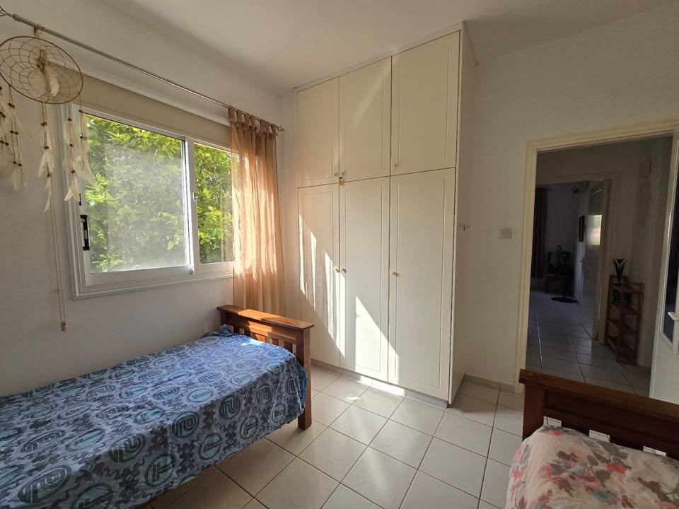 2 Beds 1 Bath Apartment/condo: https://www.facebook.com/marketplace/item/681639461328966 (www.facebook.com)
