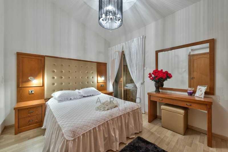  3-bedroom villa to rent: https://www.bazaraki.com/adv/5793263_3-bedroom-villa-to-rent (www.bazaraki.com)