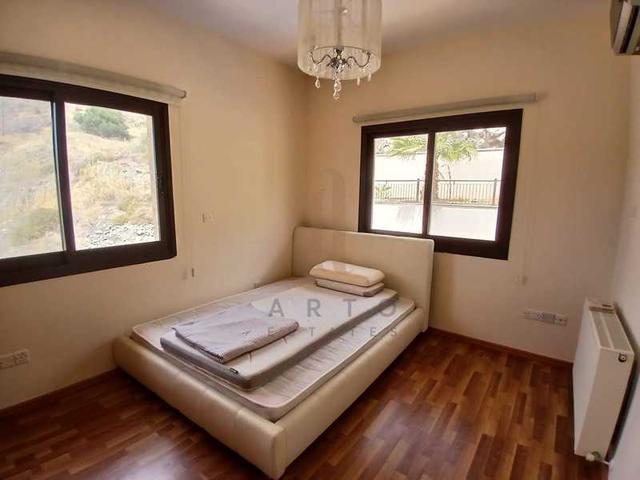  3-bedroom villa to rent: https://www.bazaraki.com/adv/5790392_3-bedroom-villa-to-rent (www.bazaraki.com)