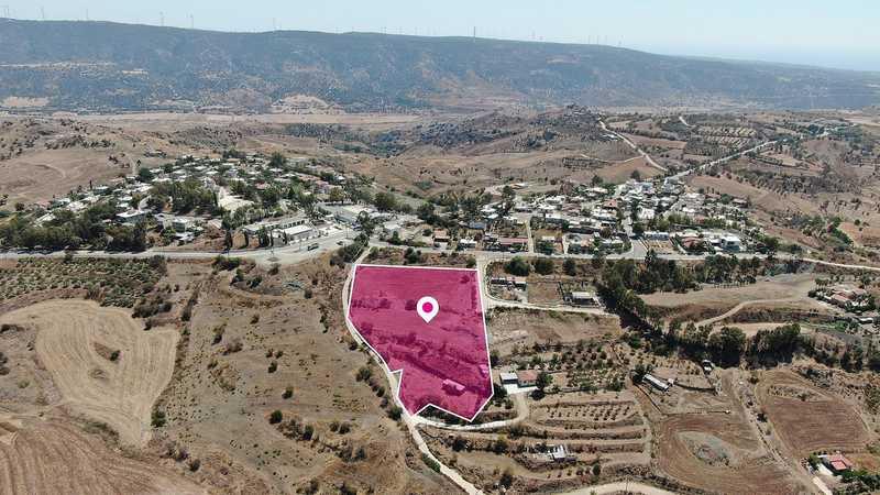 Residential land 8300 m²: https://www.bazaraki.com/adv/5792261_residential-land-8300-m2 (www.bazaraki.com)
