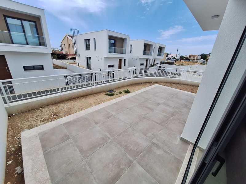 3-bedroom villa to rent: https://www.bazaraki.com/adv/5794727_3-bedroom-villa-to-rent (www.bazaraki.com)