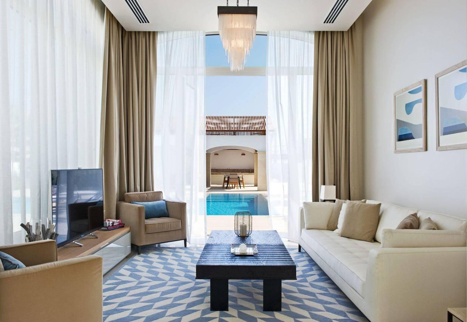 New 5-bedroom villa in Larnaca № 153403: https://dom.com.cy/en/catalog/sale/153403/ (dom.com.cy)