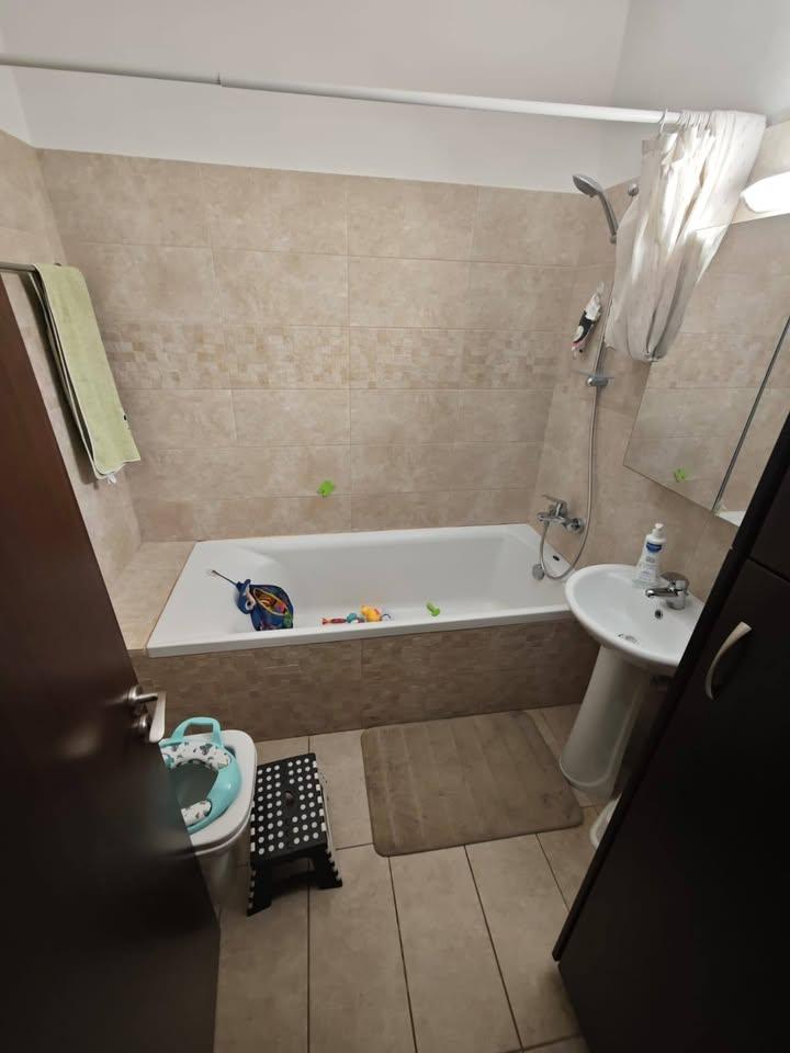 3 Bedroom Penthouse: https://www.facebook.com/marketplace/item/9767873843293947 (www.facebook.com)