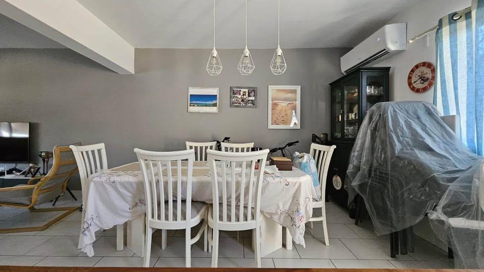 3 Bedrooms House For Sale: https://www.facebook.com/marketplace/item/3909152335963931 (www.facebook.com)