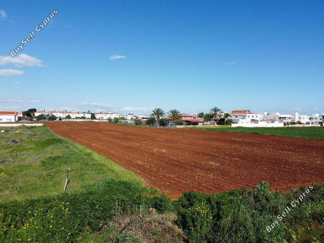 2,471 SQM Land for sale in Xylofagou, Larnaca: https://www.buysellcyprus.com/property-for-sale/larnaca/xylofagou/land-for-sale-xylofagou-larnaca-1795282.html (www.buysellcyprus.com)