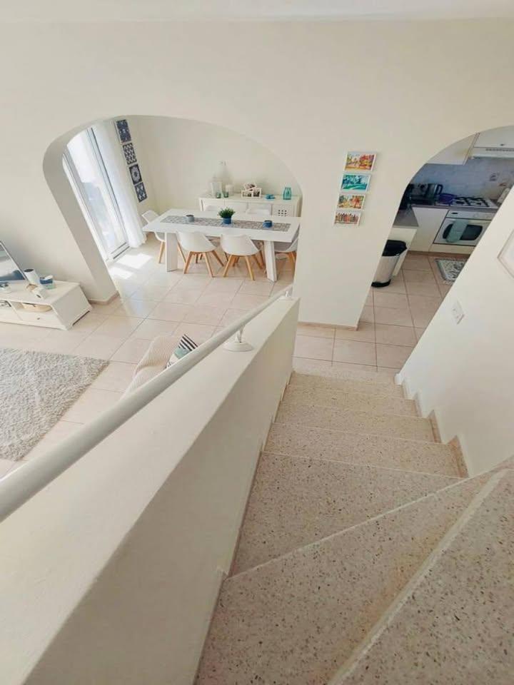Fully furnished 2 bed townhouse Peyia: https://www.facebook.com/marketplace/item/1537484337207716 (www.facebook.com)