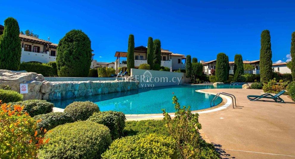 SPACIOUS 2 BEDROOM APARTMENT IN APHRODITE HILLS: https://www.offer.com.cy/en/spacious-2-bedroom-apartment-in-aphrodite-hills/21-816699/ (www.offer.com.cy)