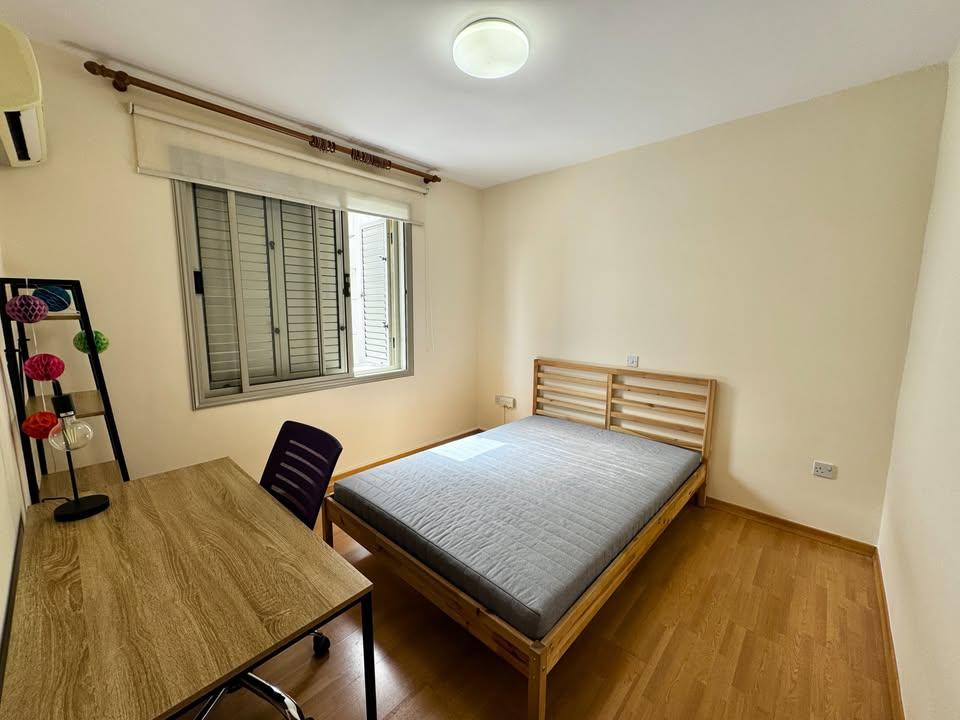3 beds 2 baths Flat/apartment: https://www.facebook.com/marketplace/item/655215410652429 (www.facebook.com)