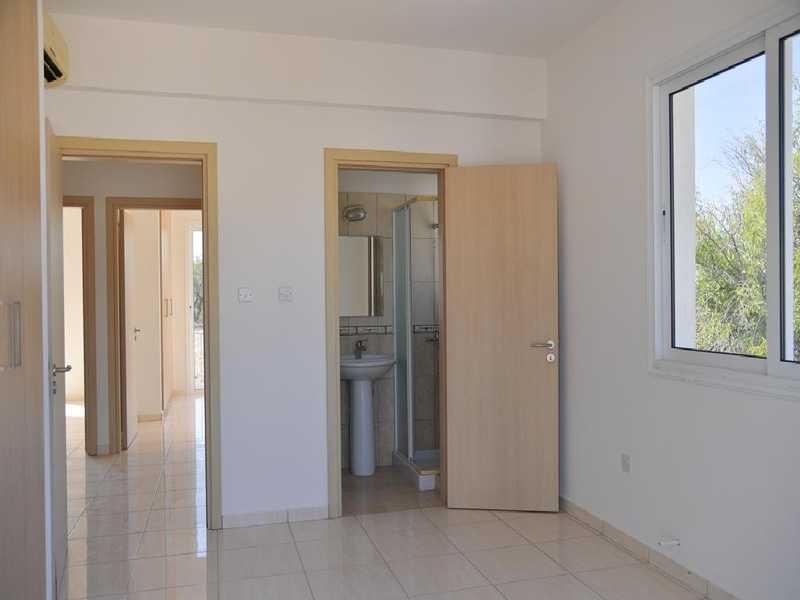 3-bedroom detached house for sale: https://www.bazaraki.com/adv/5798376_3-bedroom-detached-house-for-sale (www.bazaraki.com)