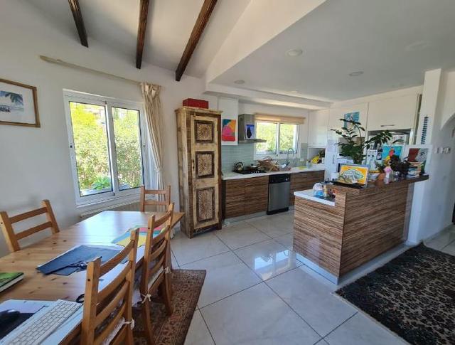 6-bedroom villa in Paphos № 153166: https://dom.com.cy/en/catalog/sale/153166/ (dom.com.cy)