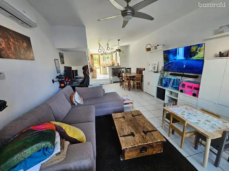 2-bedroom maisonette for sale: https://www.bazaraki.com/adv/5795314_2-bedroom-maisonette-for-sale (www.bazaraki.com)