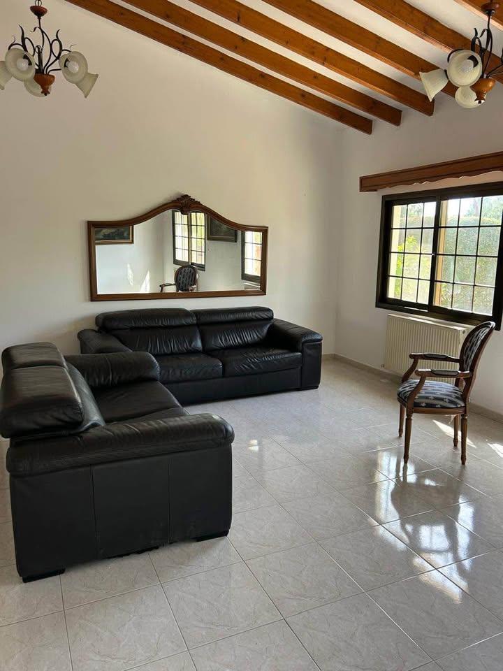 Bungalow for rent: https://www.facebook.com/marketplace/item/1003925698604558 (www.facebook.com)