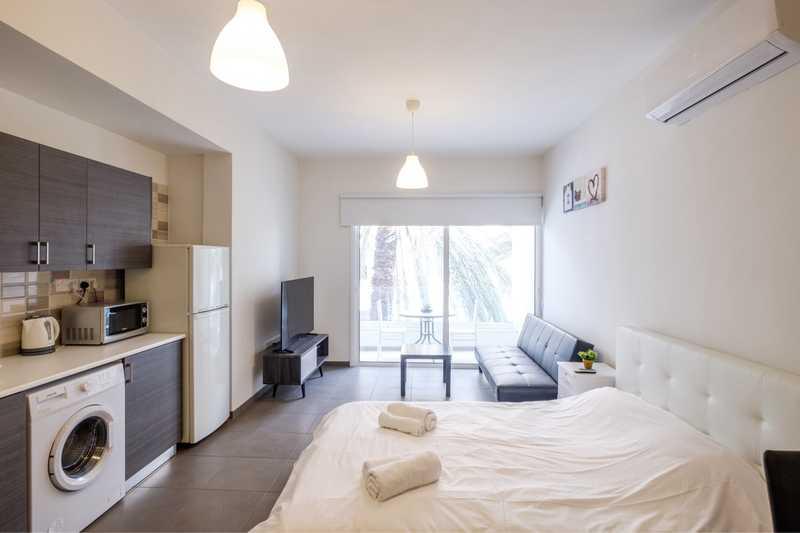 Studio apartment to rent: https://www.bazaraki.com/adv/5795196_studio-penthouse-to-rent (www.bazaraki.com)