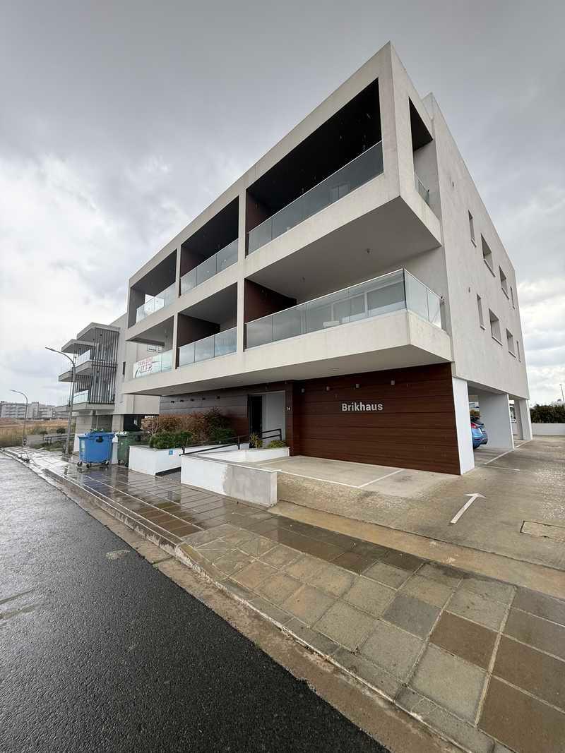Studio apartment to rent: https://www.bazaraki.com/adv/5793369_studio-apartment-to-rent (www.bazaraki.com)