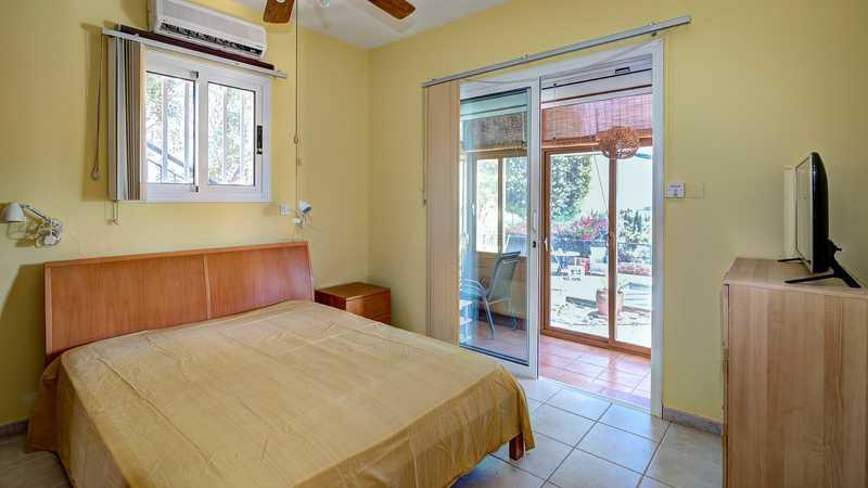 2-bedroom detached house for sale: https://www.bazaraki.com/adv/5796926_2-bedroom-detached-house-for-sale (www.bazaraki.com)
