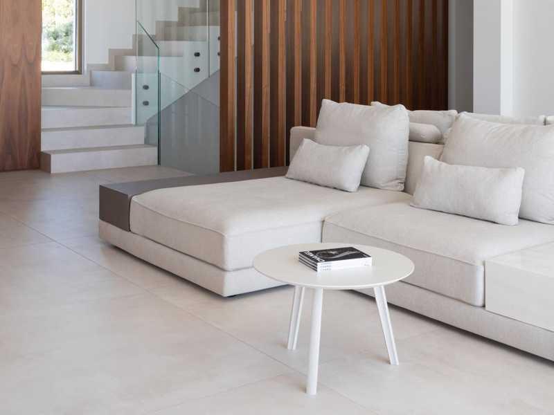 5-bedroom villa for sale: https://www.bazaraki.com/adv/5774072_5-bedroom-villa-for-sale (www.bazaraki.com)