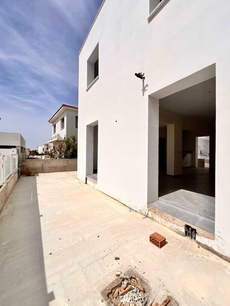 3-bedroom detached house for sale: https://www.bazaraki.com/adv/5794552_3-bedroom-detached-house-for-sale (www.bazaraki.com)