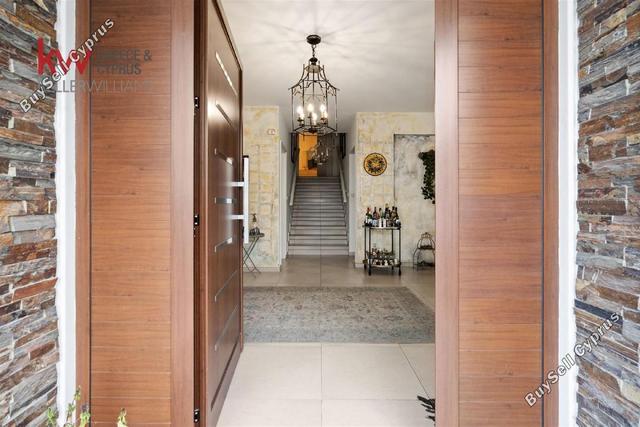7 Bedroom Detached house for sale in Aglantzia, Nicosia: https://www.buysellcyprus.com/property-for-sale/nicosia/aglantzia/7-bed-detached-house-for-sale-aglantzia-nicosia-1758861.html (www.buysellcyprus.com)