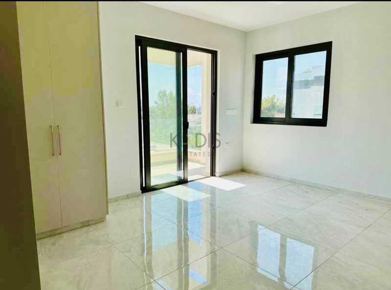 4-bedroom penthouse for sale: https://www.bazaraki.com/adv/5786334_4-bedroom-penthouse-for-sale (www.bazaraki.com)