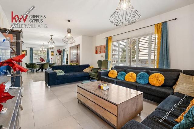 7 Bedroom Detached house for sale in Aglantzia, Nicosia: https://www.buysellcyprus.com/property-for-sale/nicosia/aglantzia/7-bed-detached-house-for-sale-aglantzia-nicosia-1758861.html (www.buysellcyprus.com)