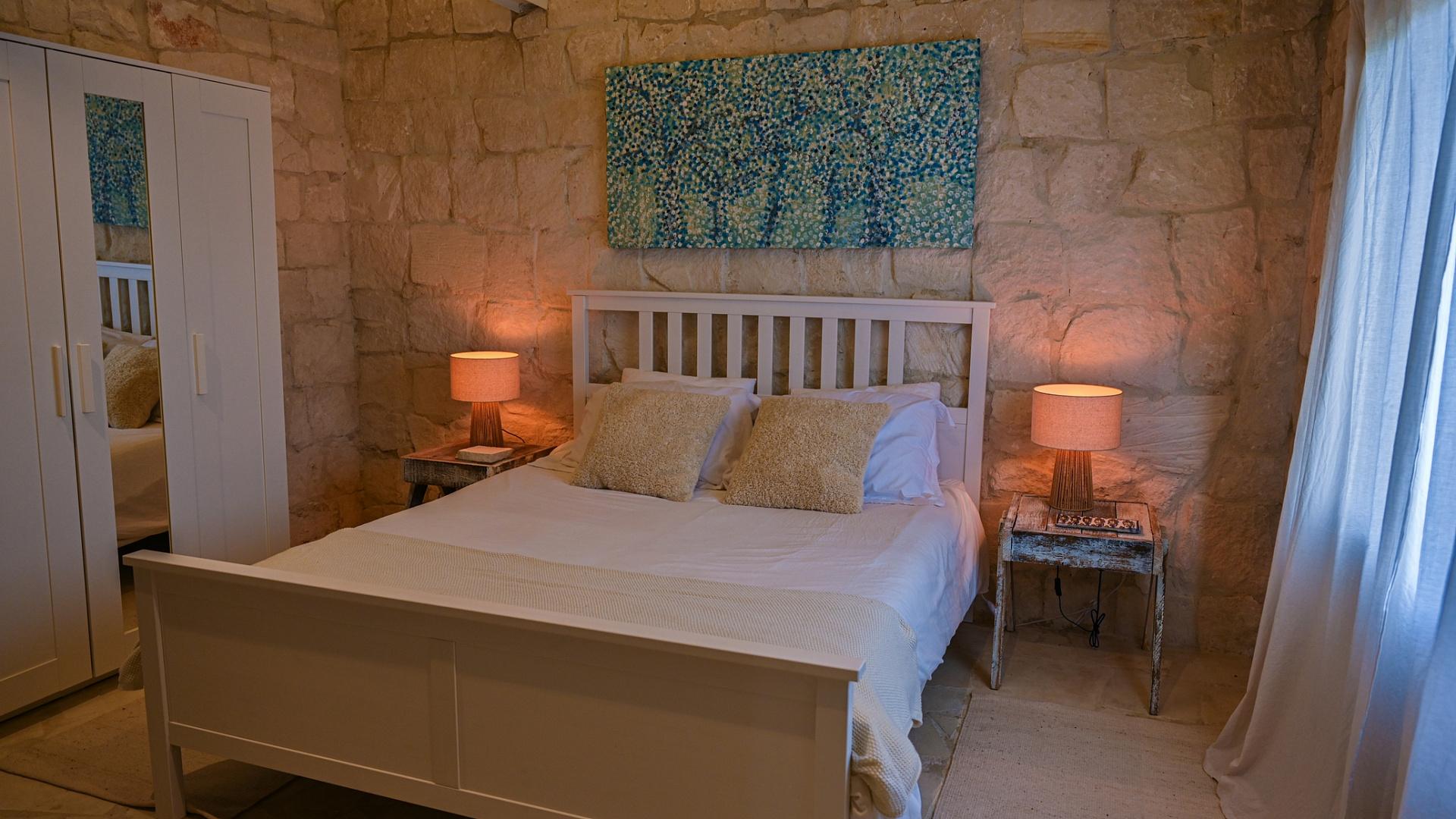 6-bedroom villa in Larnaca № 153177: https://dom.com.cy/en/catalog/sale/153177/ (dom.com.cy)