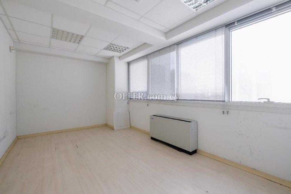 Office in Trypiotis Nicosia: https://www.offer.com.cy/en/office-in-trypiotis-nicosia/21-816317/ (www.offer.com.cy)