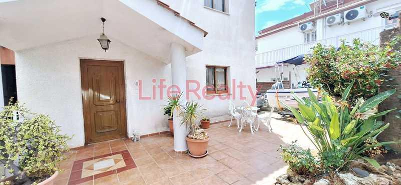 3-bedroom detached house for sale: https://www.bazaraki.com/adv/5787062_3-bedroom-detached-house-for-sale (www.bazaraki.com)