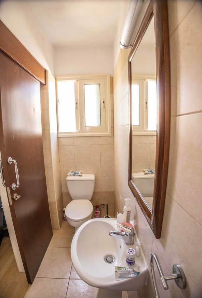 2 bedroom apartment in Limassol: https://www.facebook.com/marketplace/item/9733016136782496 (www.facebook.com)