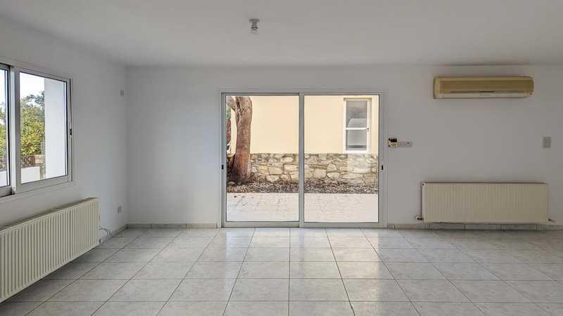 3-bedroom detached house for sale: https://www.bazaraki.com/adv/5792215_3-bedroom-detached-house-for-sale (www.bazaraki.com)
