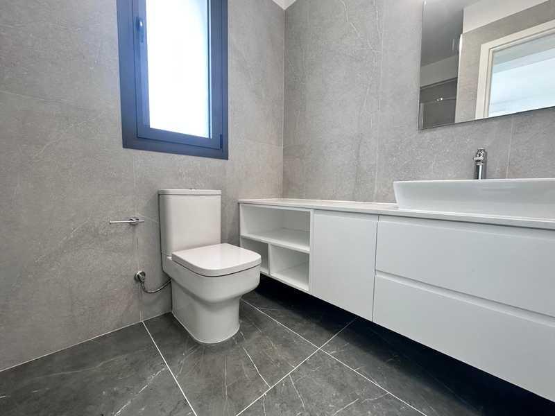 3-bedroom apartment to rent: https://www.bazaraki.com/adv/5786954_3-bedroom-apartment-to-rent (www.bazaraki.com)