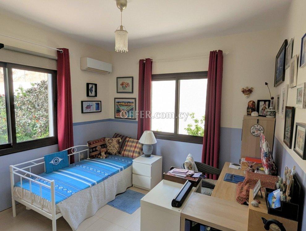 2-bedroom Apartment 80 sqm in Pissouri: https://www.offer.com.cy/en/2-bedroom-apartment-80-sqm-in-pissouri/21-816494/ (www.offer.com.cy)