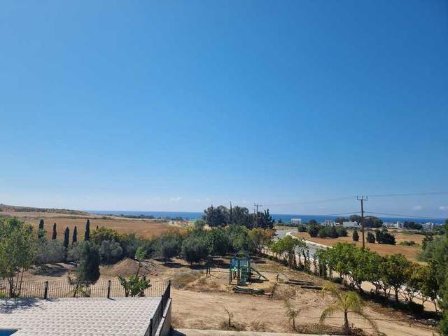  5-bedroom detached house to rent: https://www.bazaraki.com/adv/5789294_5-bedroom-detached-house-to-rent (www.bazaraki.com)