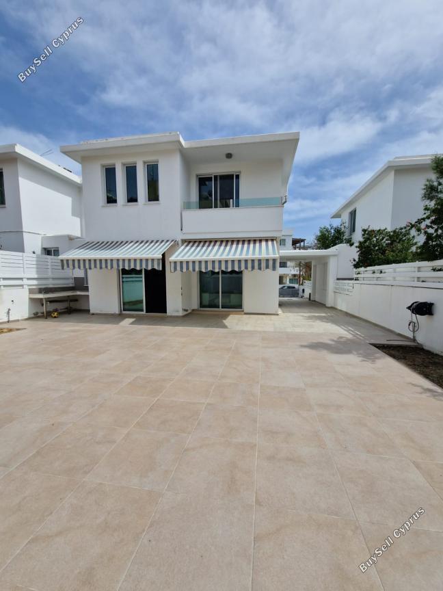4 Bedroom Detached house to rent in Oroklini, Larnaca: https://www.buysellcyprus.com/property-for-rent/larnaca/oroklini/4-bed-detached-house-to-rent-oroklini-larnaca-1799931.html (www.buysellcyprus.com)
