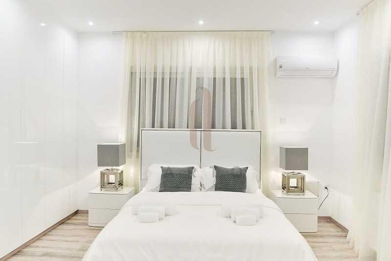  5-bedroom villa to rent: https://www.bazaraki.com/adv/5792029_5-bedroom-villa-to-rent (www.bazaraki.com)