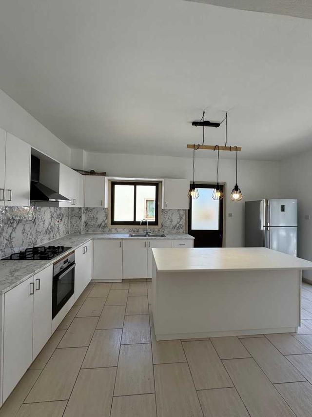3-bedroom detached house to rent: https://www.bazaraki.com/adv/5799643_3-bedroom-detached-house-to-rent (www.bazaraki.com)