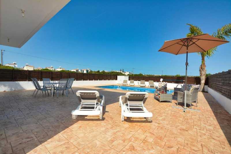 Nissi villa ourania: https://www.bazaraki.com/adv/5793993_nissi-villa-ourania (www.bazaraki.com)