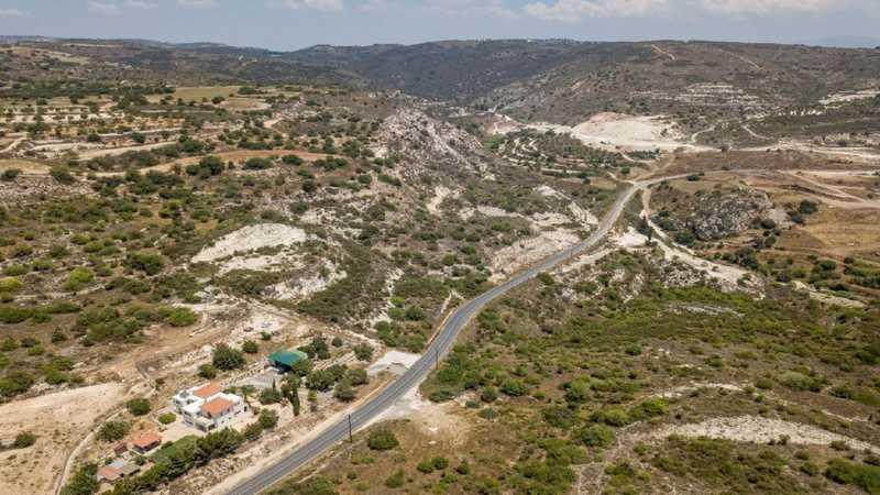 Agricultural land 7108 m²: https://www.bazaraki.com/adv/5796184_agricultural-land-7108-m2 (www.bazaraki.com)