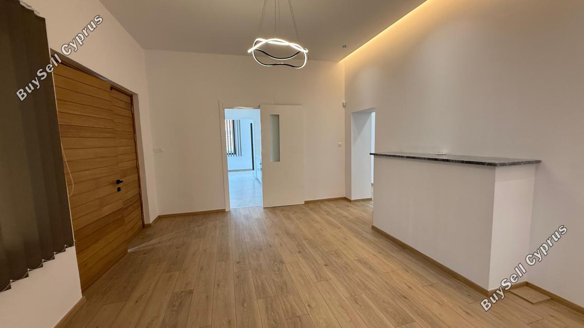 Office for sale in Agia Zoni, Limassol: https://www.buysellcyprus.com/property-for-sale/limassol/agia-zoni/office-for-sale-agia-zoni-limassol-1792961.html (www.buysellcyprus.com)