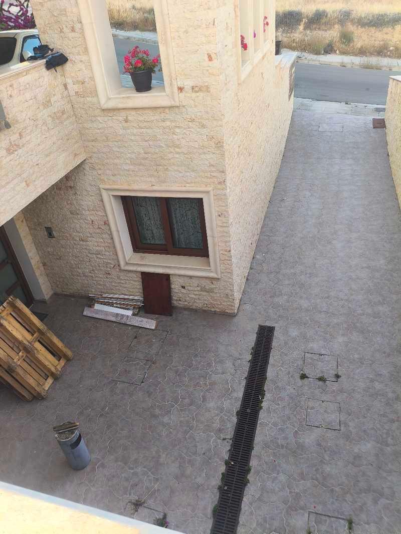 5-bedroom detached house for sale: https://www.bazaraki.com/adv/5792757_5-bedroom-detached-house-for-sale (www.bazaraki.com)