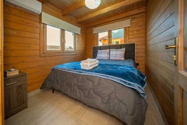 Lofou limassol 3 house complex with swimming pool: https://www.bazaraki.com/adv/5791131_lofou-limassol-3-house-complex-with-swimming-pool (www.bazaraki.com)