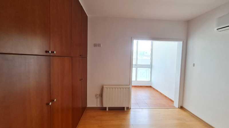 3-bedroom penthouse to rent: https://www.bazaraki.com/adv/5786490_3-bedroom-penthouse-to-rent (www.bazaraki.com)