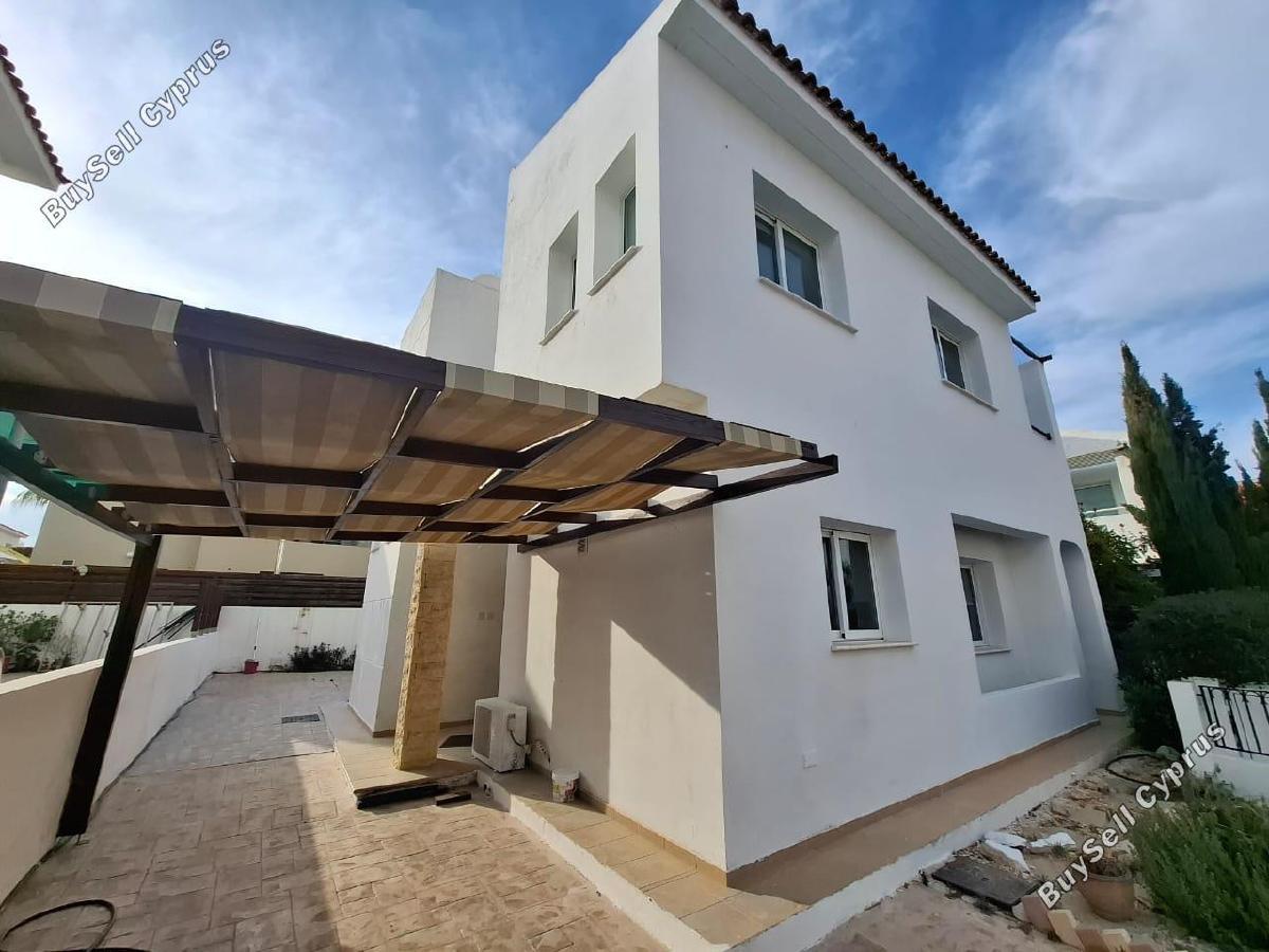 3 Bedroom Detached house to rent in Agia Triada, Famagusta: https://www.buysellcyprus.com/property-for-rent/famagusta/agia-triada/3-bed-detached-house-to-rent-agia-triada-famagusta-1785189.html (www.buysellcyprus.com)