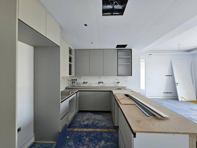New 3-bedroom apartment in Limassol № 152861: https://dom.com.cy/en/catalog/sale/152861/ (dom.com.cy)