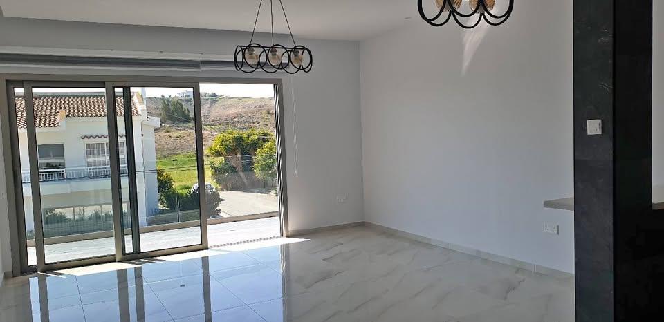 Διαμέρισμα: https://www.facebook.com/marketplace/item/2417817391907983 (www.facebook.com)
