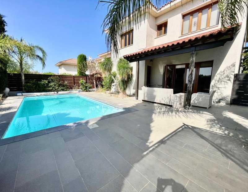 5-bedroom detached house to rent: https://www.bazaraki.com/adv/5798590_5-bedroom-detached-house-to-rent (www.bazaraki.com)