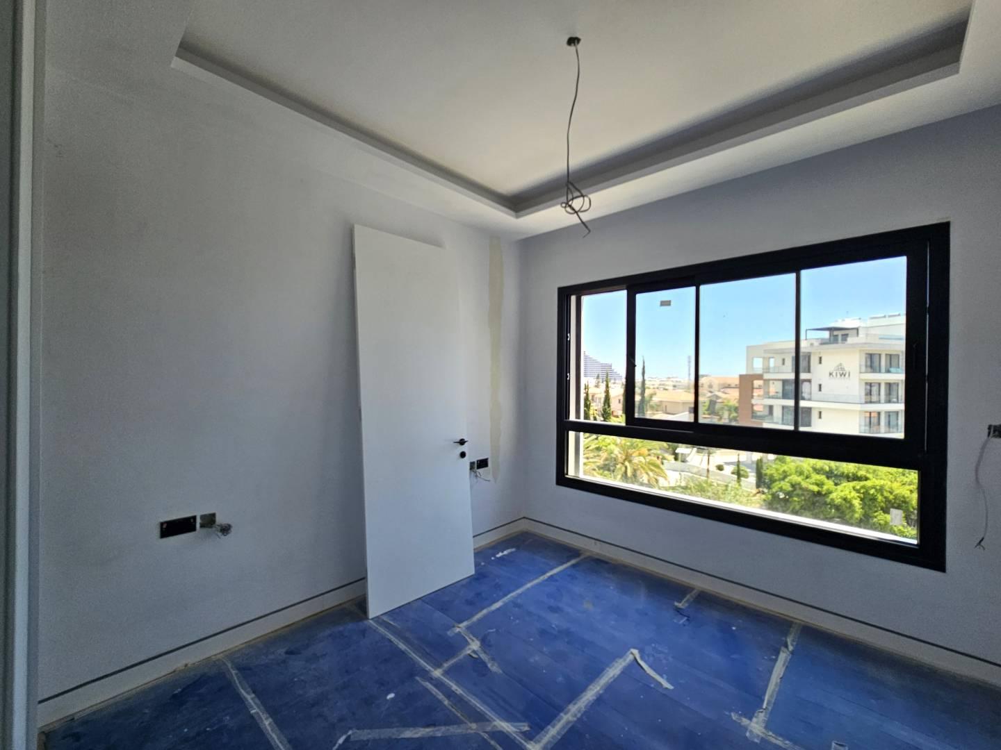 New 3-bedroom apartment in Limassol № 152862: https://dom.com.cy/en/catalog/sale/152862/ (dom.com.cy)