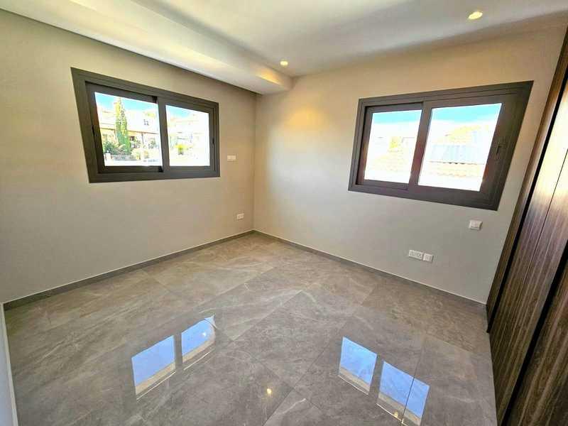 3-bedroom penthouse for sale: https://www.bazaraki.com/adv/5796450_3-bedroom-penthouse-for-sale (www.bazaraki.com)