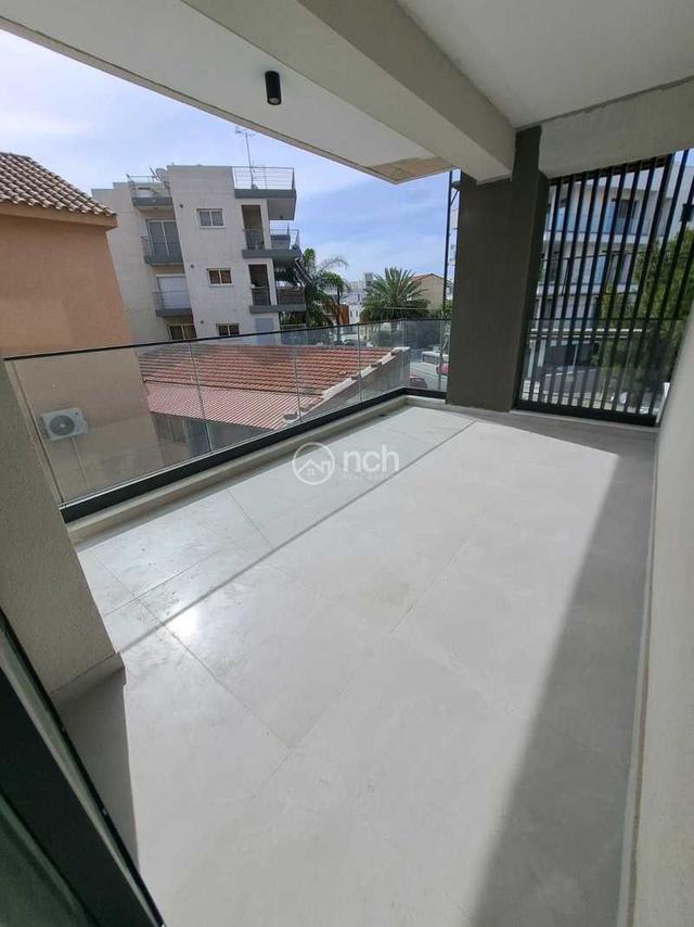 2-bedroom apartment to rent: https://www.bazaraki.com/adv/5795375_2-bedroom-apartment-to-rent (www.bazaraki.com)